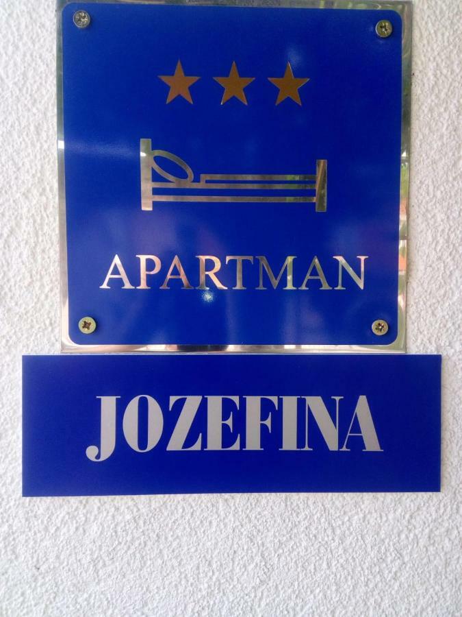 Apartmani Jozefina オミサリ エクステリア 写真