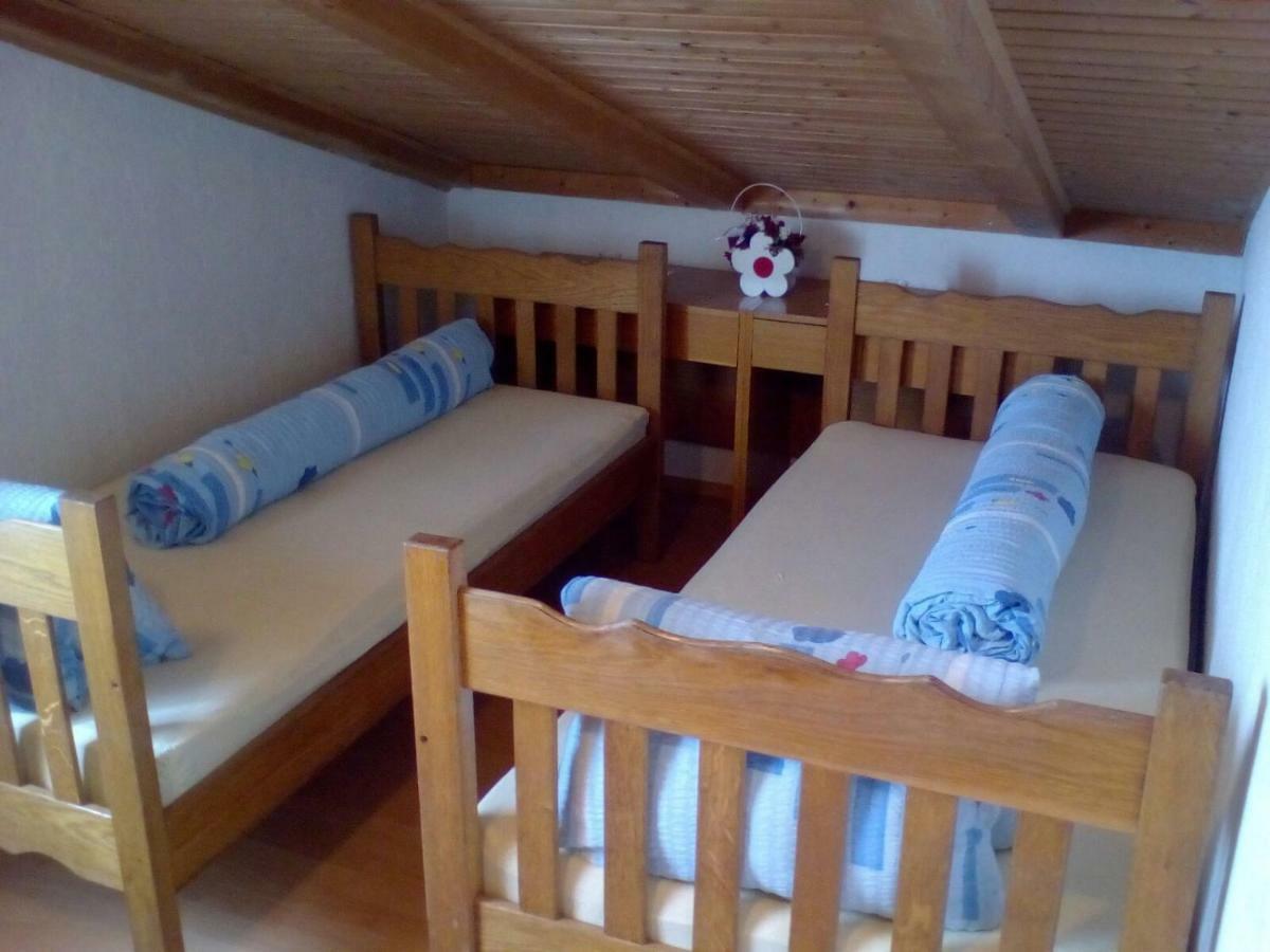 Apartmani Jozefina オミサリ エクステリア 写真
