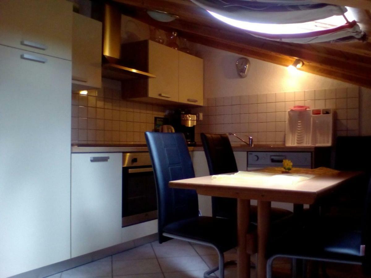 Apartmani Jozefina オミサリ エクステリア 写真